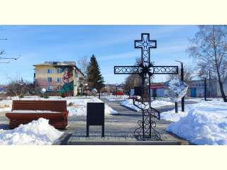Знаменская трехпрестольная церковь села Бехтеевка